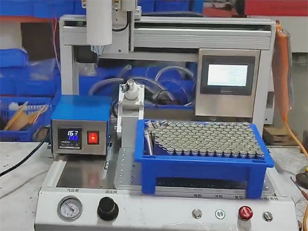 新能源电池点胶